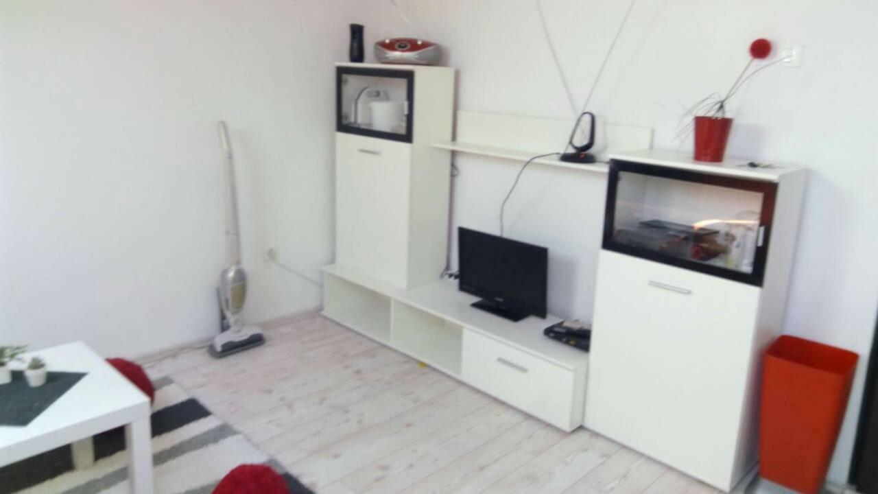 Ulica Milana Smokvine Tvrdog 2 Apartman